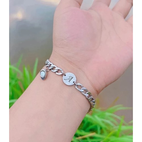 2 PULSERAS CON IMÁN CORAZÓN Y CHAPITA PERSONALIZADA PARA PAREJAS