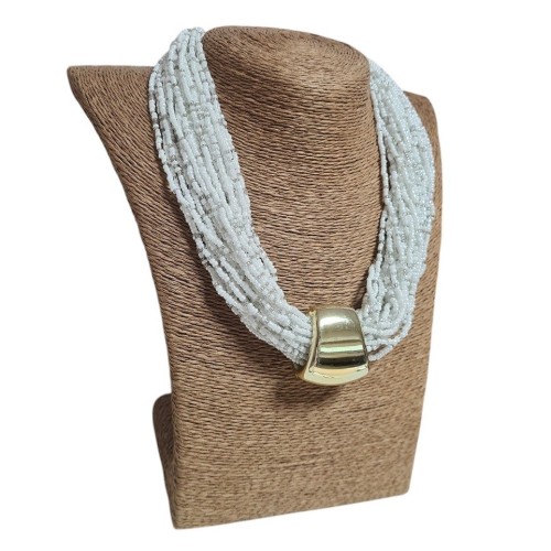 Collar rocalla, ETNIA