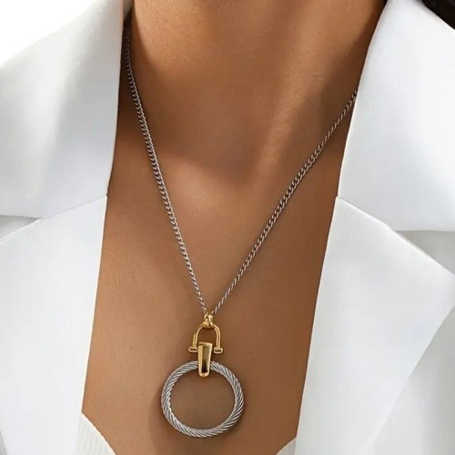 COLLAR CON CIRCULO LABRADO Y ARGOLLA HERRADURA